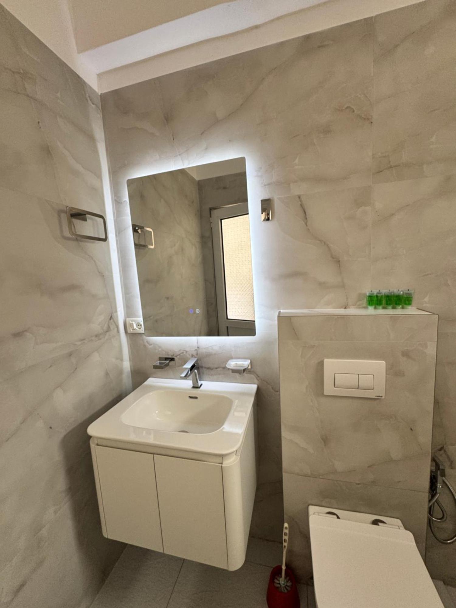 Rooms By The Sea Himare Exterior photo